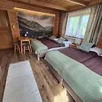 U Parow - Z Jacuzzi I Sauna, Pansiyon