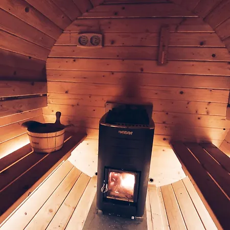 Homestay U Parow Sauna & Jacuzzi *