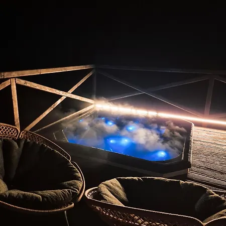 U Parow - Z Jacuzzi I Sauna, 홈스테이 *