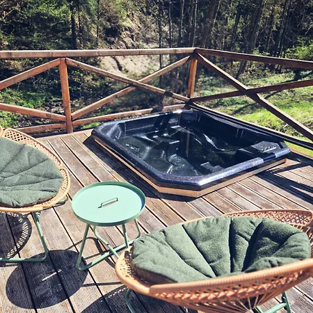 U Parow Sauna & Jacuzzi