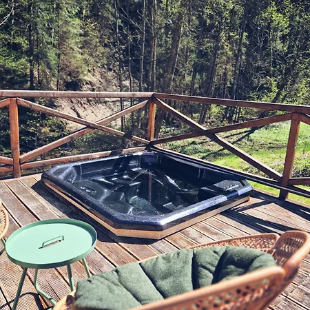 U Parow Sauna & Jacuzzi Homestay
